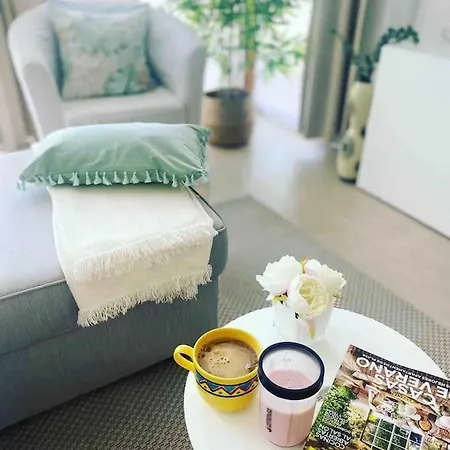 Elegante Apartamento Con Piscina Y Mucho Encanto. * Badames