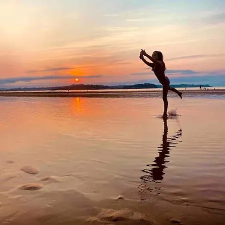 Elegante Apartamento Con Piscina Y Mucho Encanto. *